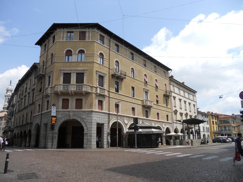 Apartment Bergamo Centro Storico Buitenkant foto